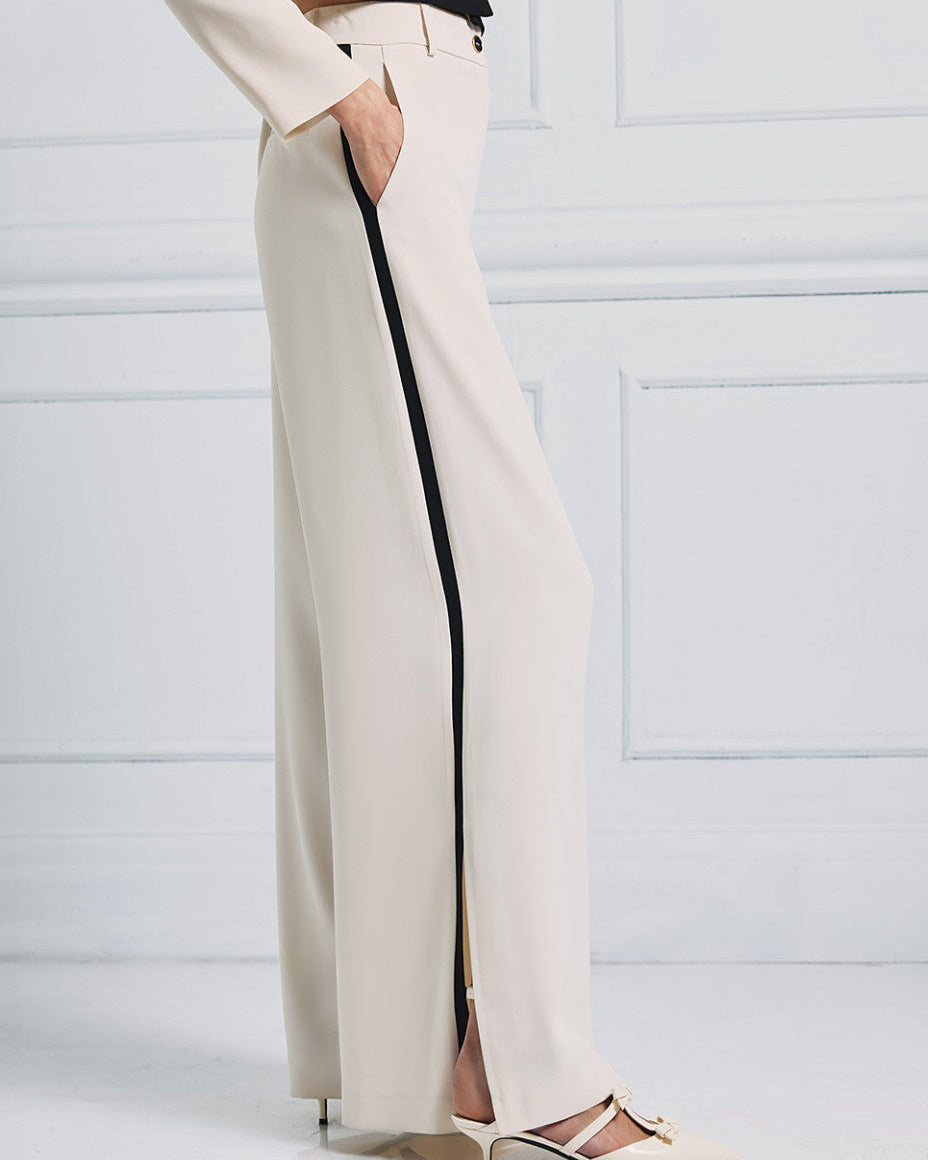 Set Blazer & Pants with contrasting details