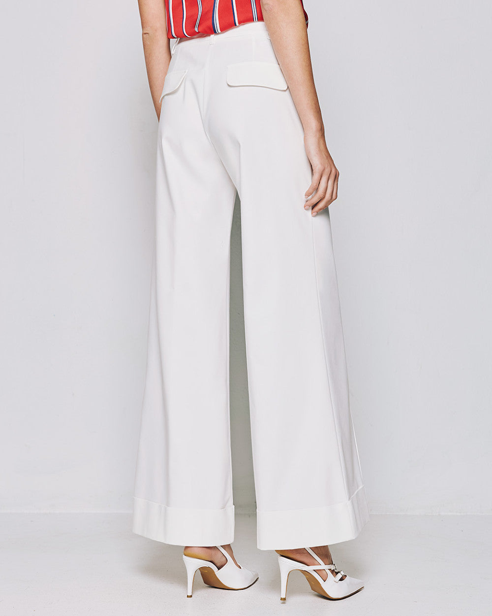 High-waist design for a flattering pant